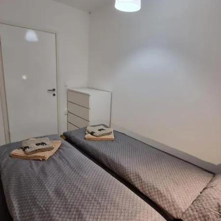 Apartament Free Parking Apartma Aurora *