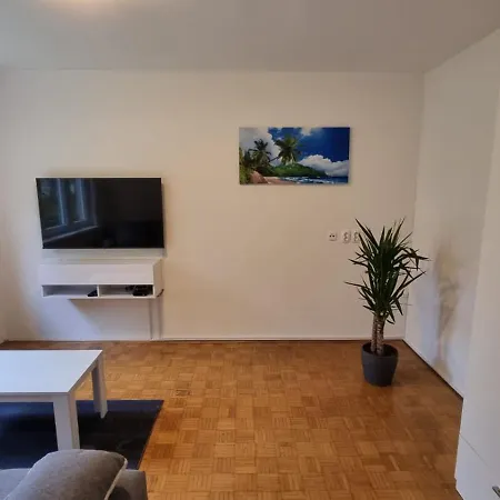 Free Parking Apartma Aurora Daire