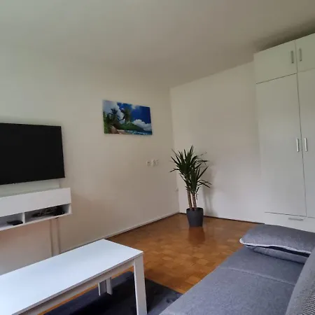 Daire Free Parking Apartma Aurora Ljubljana